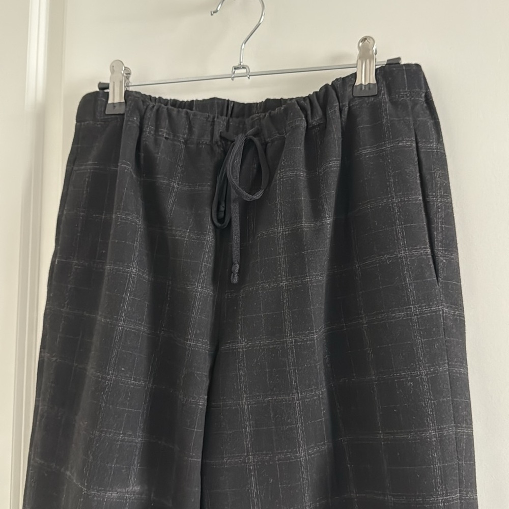 Aritzia The Group Babaton Drawstring Dress Pant (M) - Picture 2 of 5